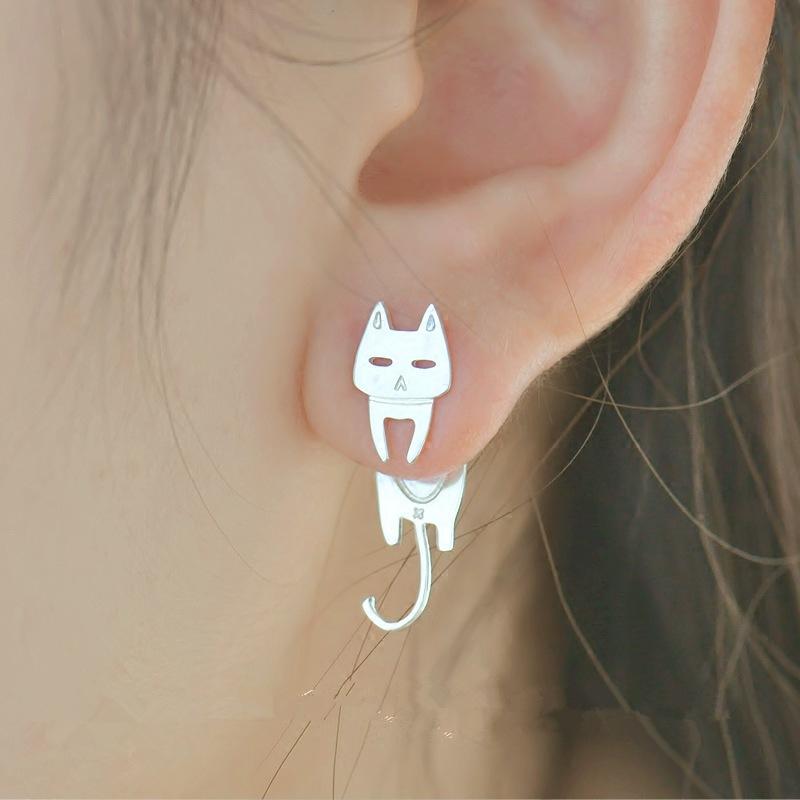 Meeresfreunde Ohrstecker aus 925 Sterling Silber mit Katze & Fisch – asymmetrisch, verspielt, nickelfrei – OrLume Jewelry
