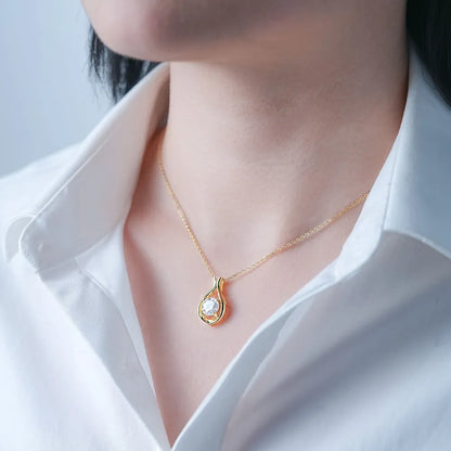 Drop of Light Pendant Necklace – 925 Sterling Silver – 2 Carat Moissanite